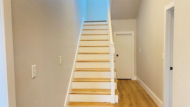 129 S 8th Street, Mcloud, OK 74851