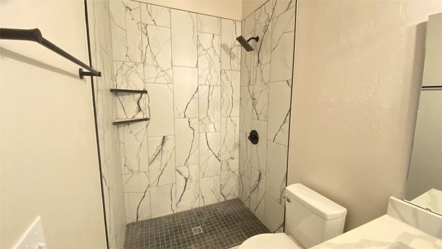 129 S 8th Street, Mcloud, OK 74851