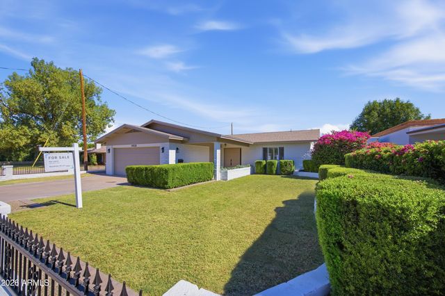 4928 E VIRGINIA Avenue, Phoenix, AZ 85008