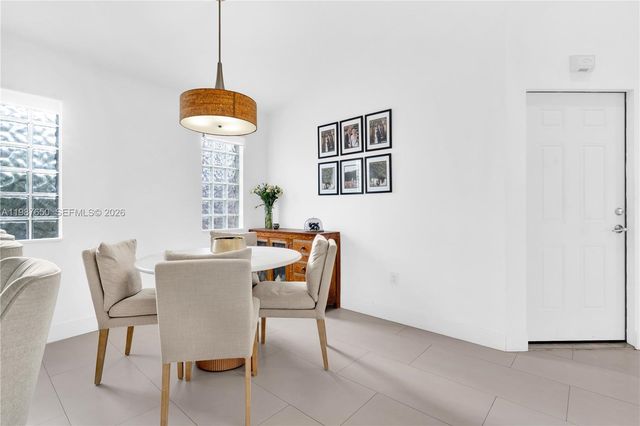 8858 SW 214th St, Cutler Bay, FL 33189