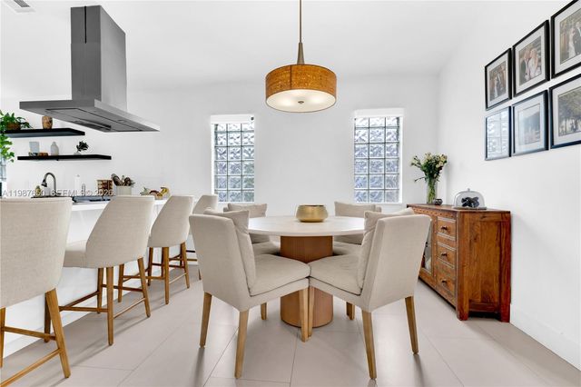 8858 SW 214th St, Cutler Bay, FL 33189