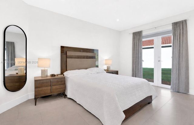 8858 SW 214th St, Cutler Bay, FL 33189