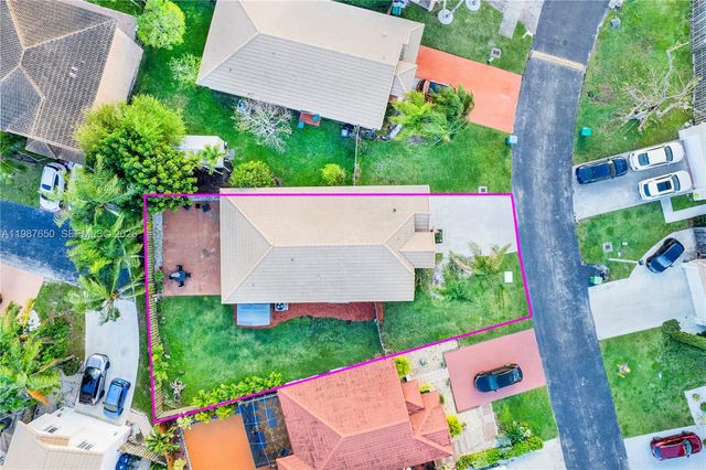 8858 SW 214th St, Cutler Bay, FL 33189