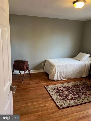 31 S JOHN F KENNEDY WAY WAY S, Willingboro, NJ 08046