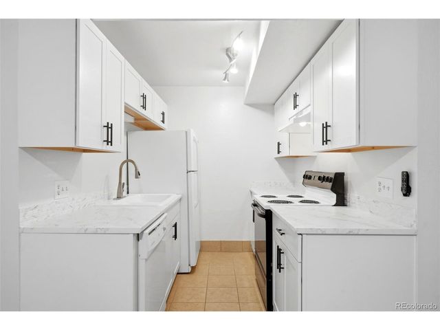 16259 W 10th Ave K2, Golden, CO 80401