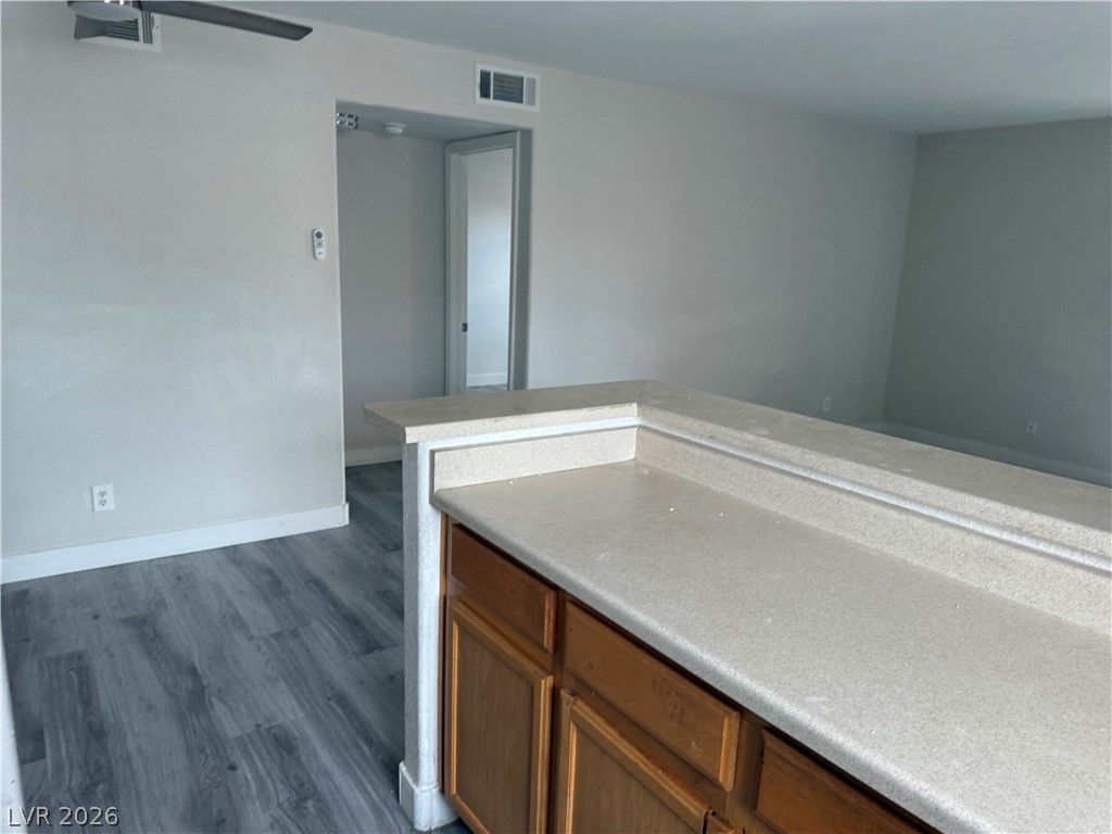 2966 Juniper Hills Boulevard 101, Las Vegas, NV 89142 — photo 4