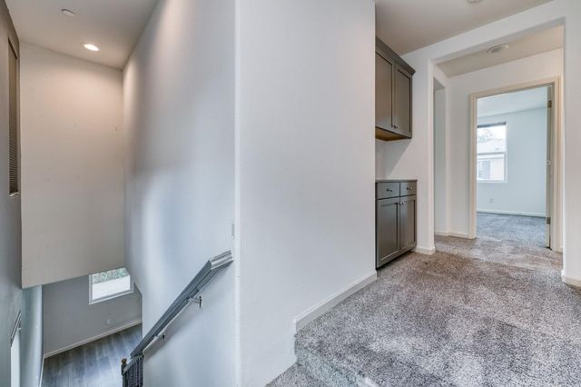 5402 W Santa Barbara, Fresno, CA 93722