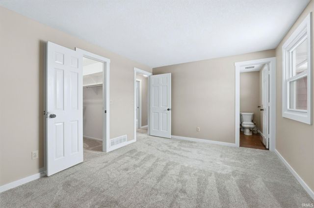 9928 Berkshire Lane, Fort Wayne, IN 46804