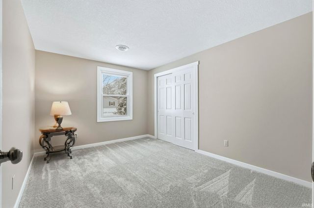 9928 Berkshire Lane, Fort Wayne, IN 46804