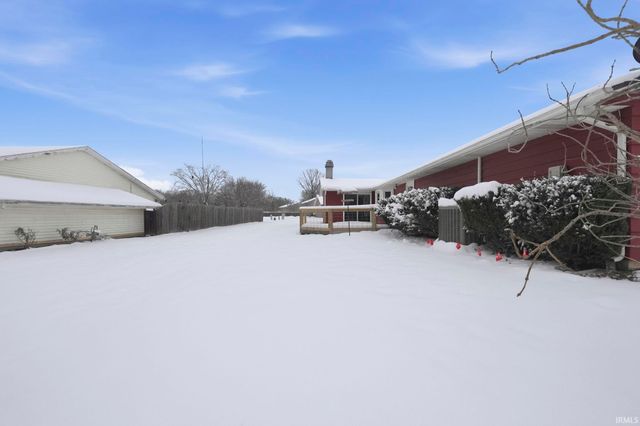 9928 Berkshire Lane, Fort Wayne, IN 46804