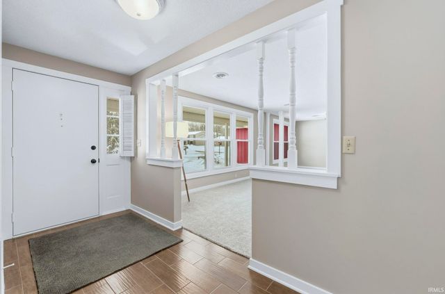 9928 Berkshire Lane, Fort Wayne, IN 46804