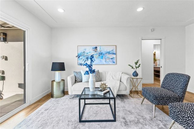 325 Echo Court, San Bernardino, CA 92404