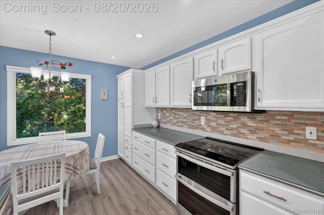 1917 S Milford Road, Milford Charter Township, MI 48381