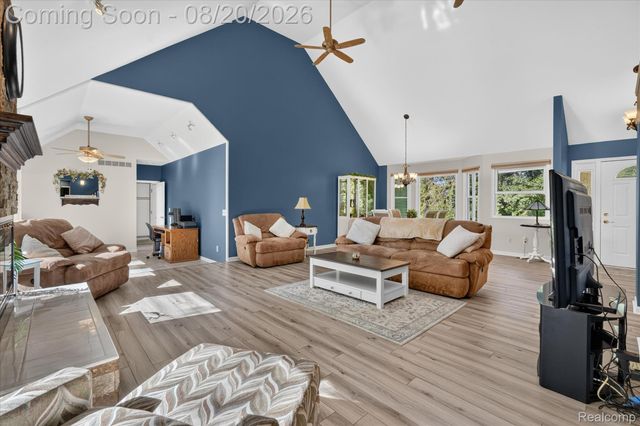 1917 S Milford Road, Milford Charter Township, MI 48381