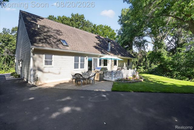1917 S Milford Road, Milford Charter Township, MI 48381