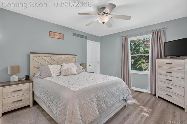 1917 S Milford Road, Milford Charter Township, MI 48381