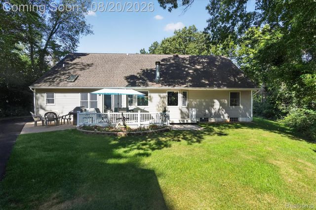 1917 S Milford Road, Milford Charter Township, MI 48381