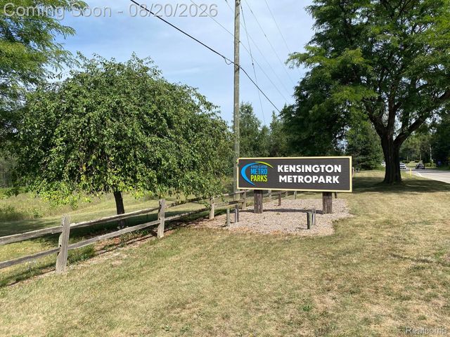 1917 S Milford Road, Milford Charter Township, MI 48381