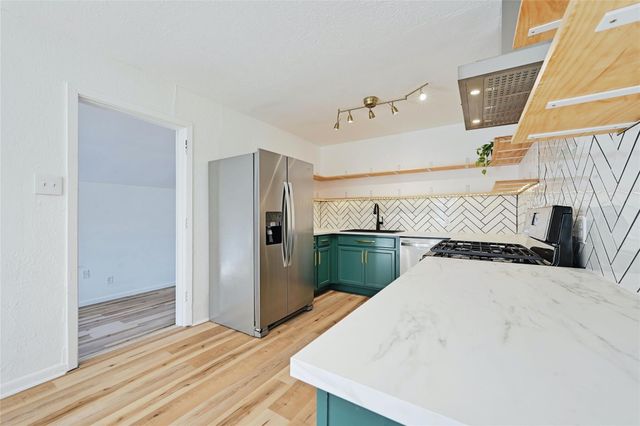 5204 Star Light TER, Austin, TX 78721