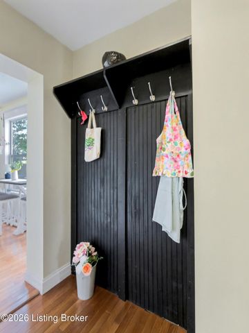 1328 Winter Ave, Louisville, KY 40204