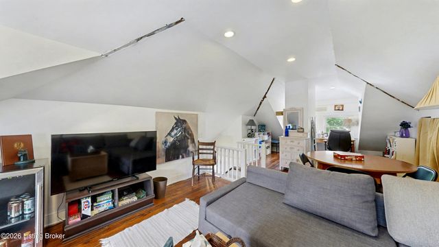 1328 Winter Ave, Louisville, KY 40204