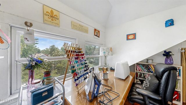 1328 Winter Ave, Louisville, KY 40204