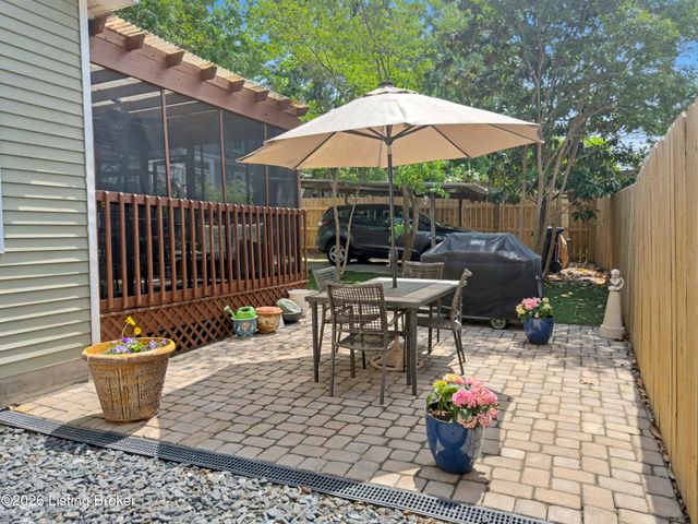 1328 Winter Ave, Louisville, KY 40204