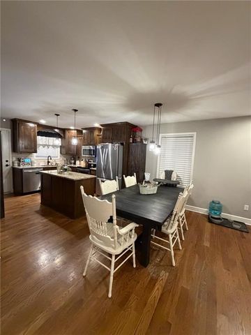 342 ARMOUR Avenue, Bonner Springs, KS 66012