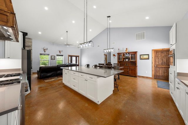 161 Balsly Rd, Center Point, TX 78010