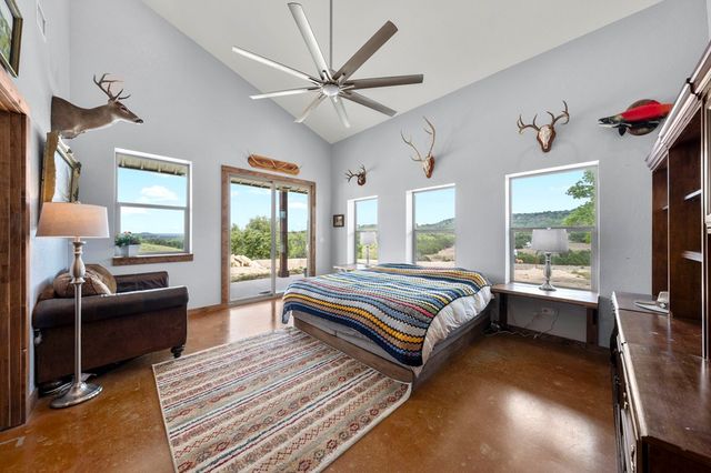 161 Balsly Rd, Center Point, TX 78010