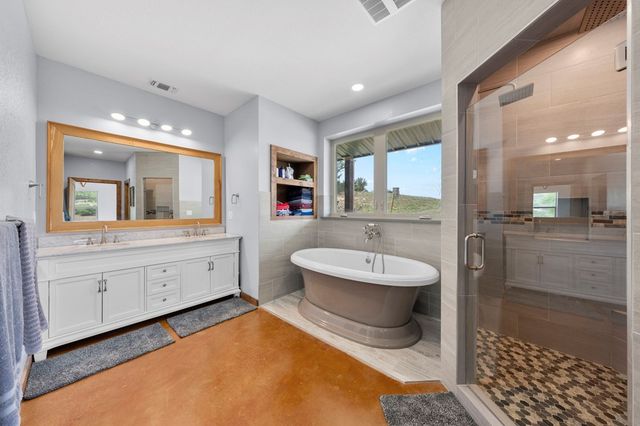 161 Balsly Rd, Center Point, TX 78010