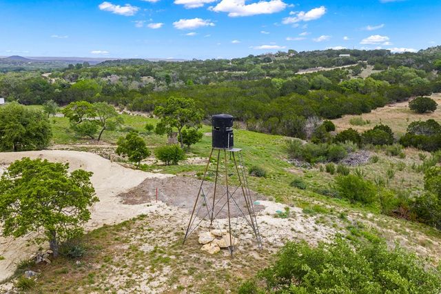 161 Balsly Rd, Center Point, TX 78010