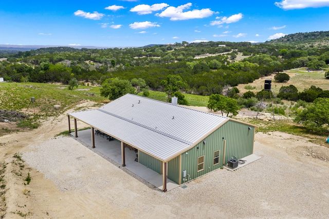 161 Balsly Rd, Center Point, TX 78010