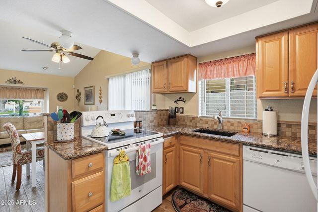 542 S HIGLEY Road 90, Mesa, AZ 85206