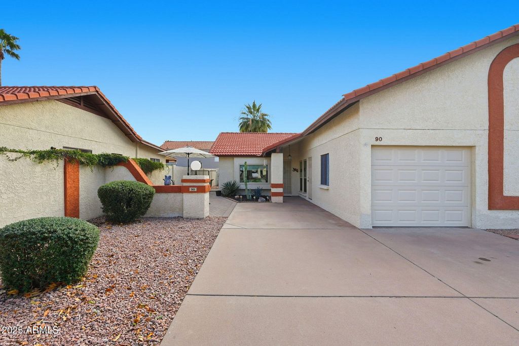 542 S HIGLEY Road 90, Mesa, AZ 85206