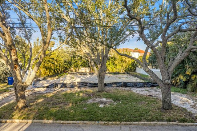 211 TOLEDO WAY NE, St Petersburg, FL 33704