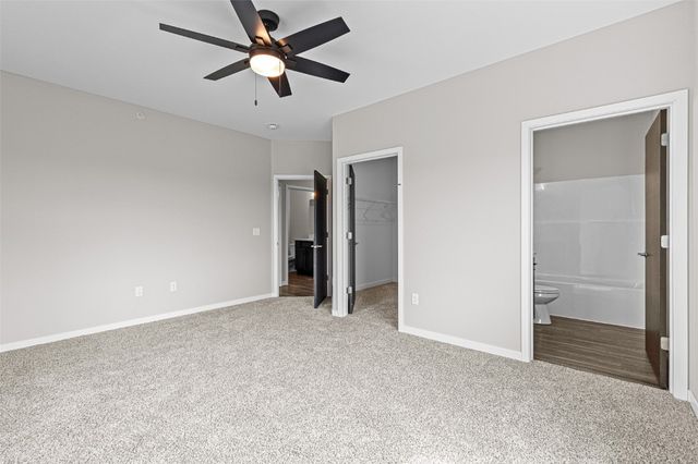 2877 Spring Rose Circle 110, Coralville, IA 52241