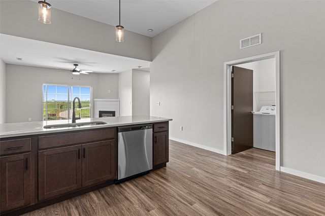 2877 Spring Rose Circle 110, Coralville, IA 52241