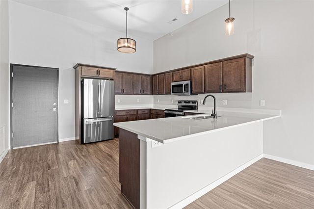 2877 Spring Rose Circle 110, Coralville, IA 52241