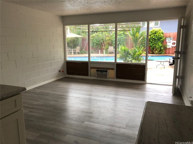 1427 Alexander Street 103, Honolulu, HI 96822