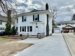 918 35th Street, Des Moines, IA 50312