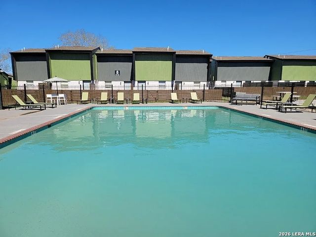 7200 S Presa A1, San Antonio, TX 78233