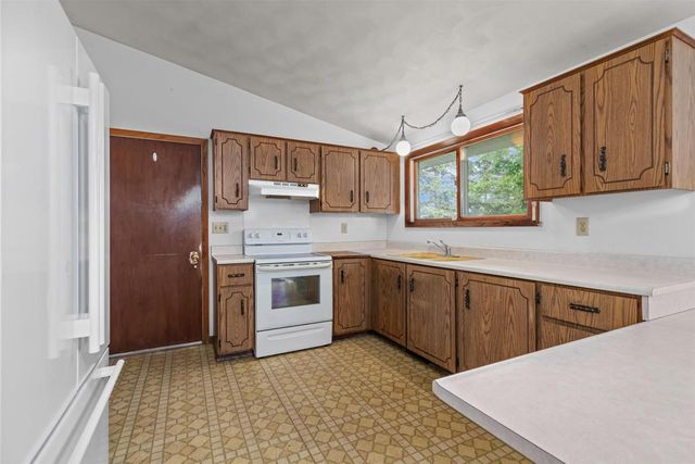 4356 JACKSON STREET, Oshkosh, WI 54901