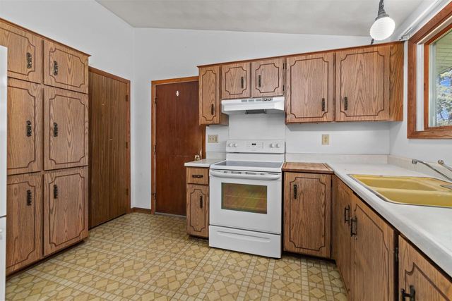 4356 JACKSON STREET, Oshkosh, WI 54901