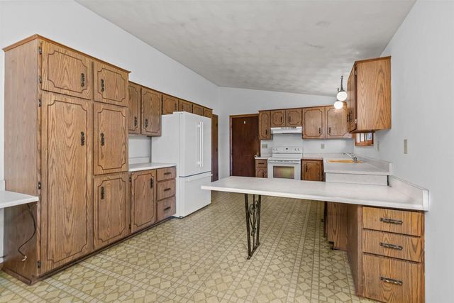 4356 JACKSON STREET, Oshkosh, WI 54901