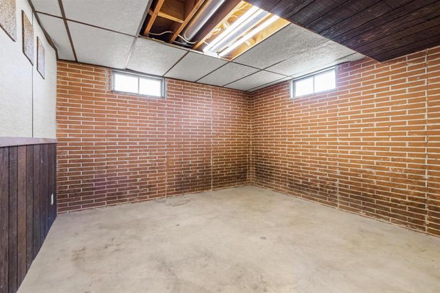 4356 JACKSON STREET, Oshkosh, WI 54901