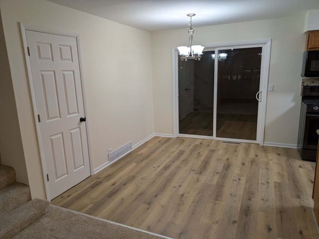 24031 S Cardinal Drive, Channahon, IL 60410