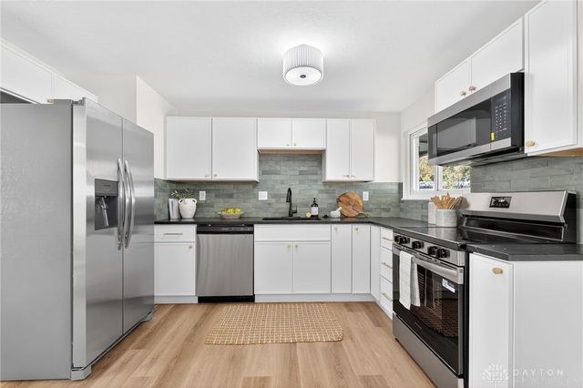 5560 Harshmanville Road, Dayton, OH 45424