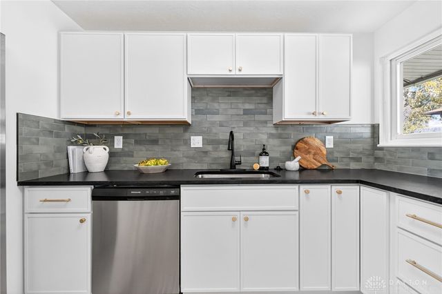 5560 Harshmanville Road, Dayton, OH 45424