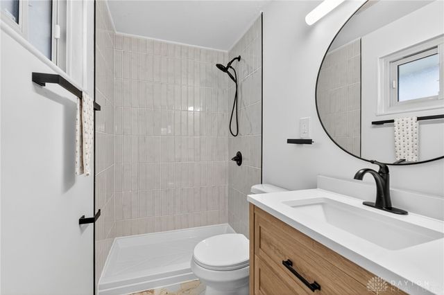 5560 Harshmanville Road, Dayton, OH 45424